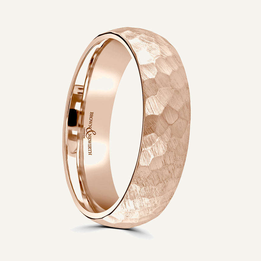P1128 Classic Court Patterned Wedding Ring