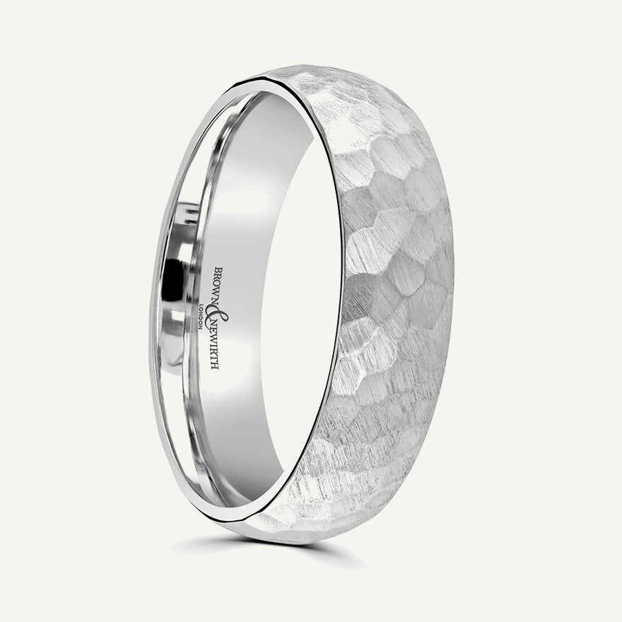 P1128 Classic Court Patterned Wedding Ring