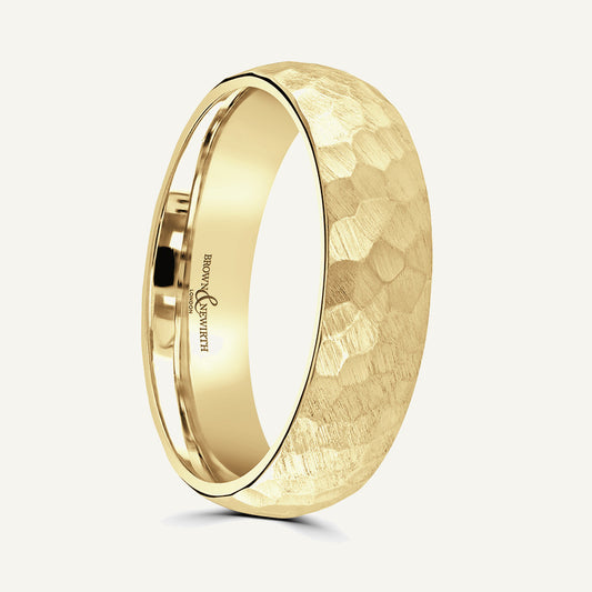 P1128 Classic Court Patterned Wedding Ring