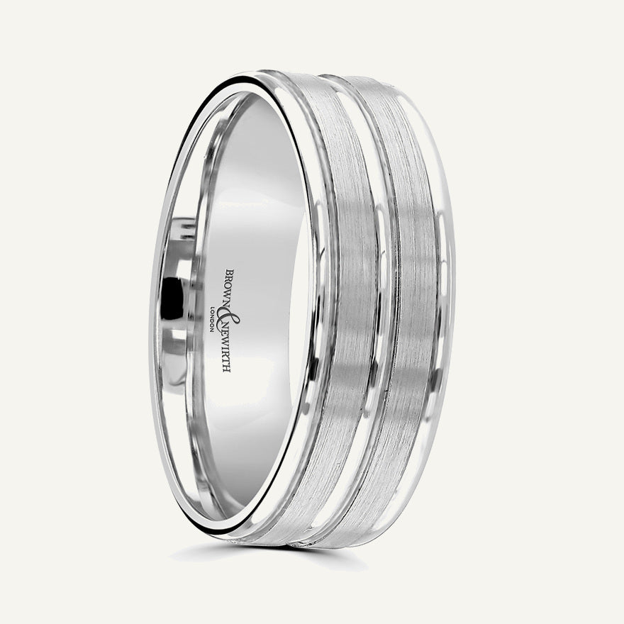 P1131 Flat Court Patterned Wedding Ring