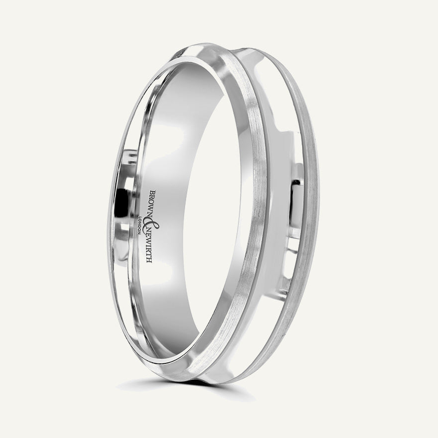 P1160 Softened Court Patterned Wedding Ring