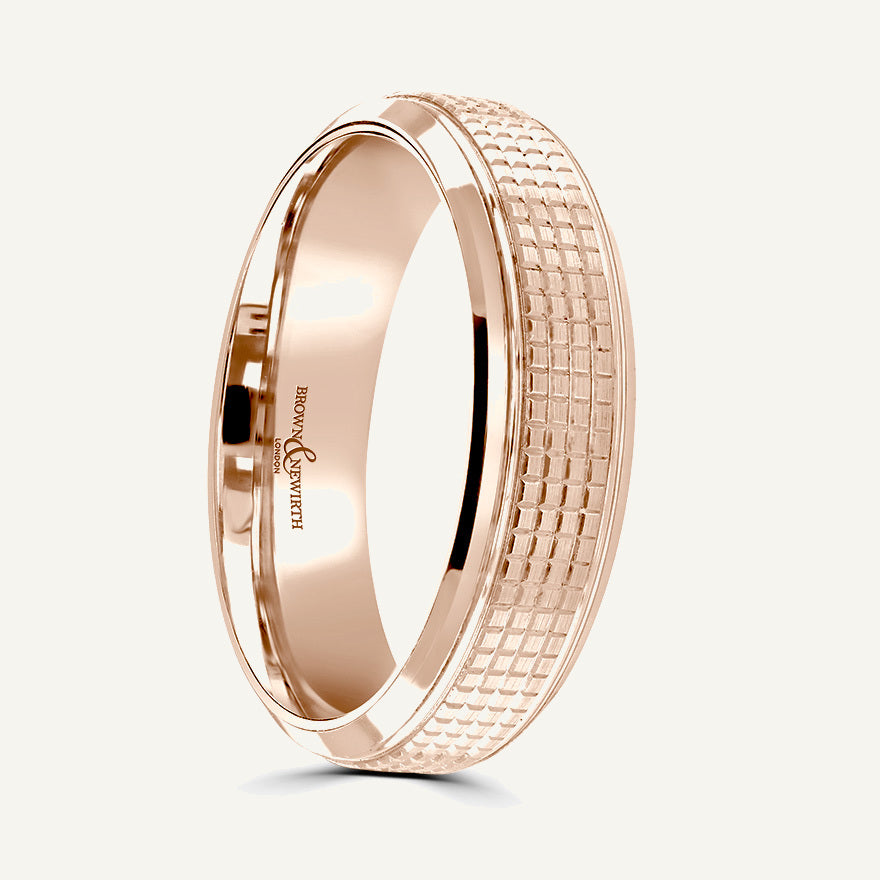 P1178 Softened Court Patterned Wedding Ring