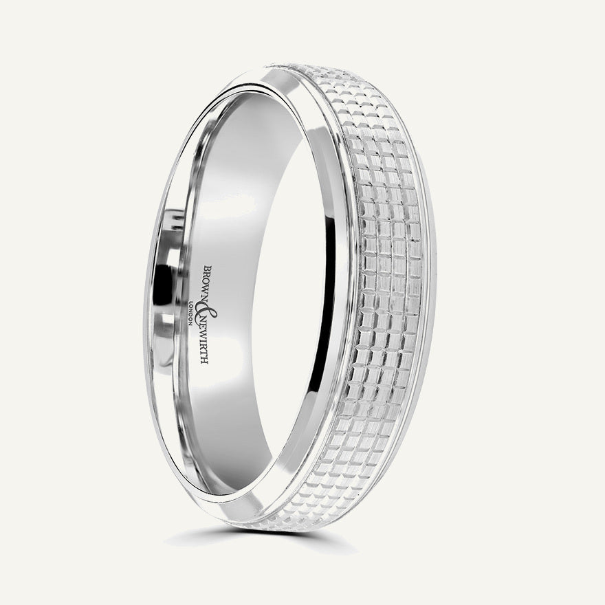 P1178 Softened Court Patterned Wedding Ring