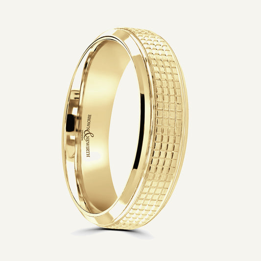 P1178 Softened Court Patterned Wedding Ring
