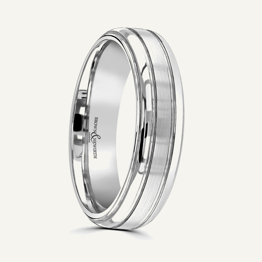 P1185 Softened Court Patterned Wedding Ring