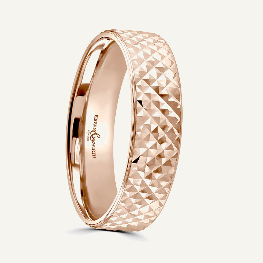 P2016 Flat Court Patterned Wedding Ring