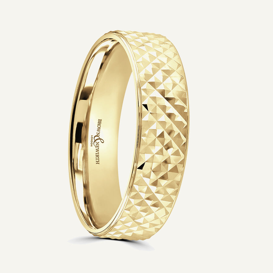 P2016 Flat Court Patterned Wedding Ring
