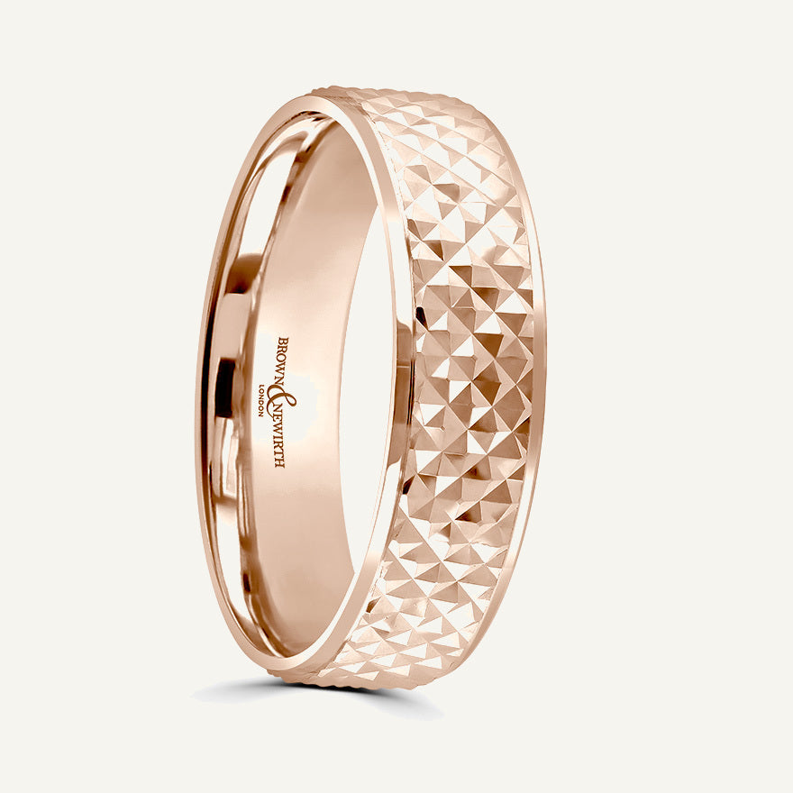 P2017 Flat Court Patterned Wedding Ring