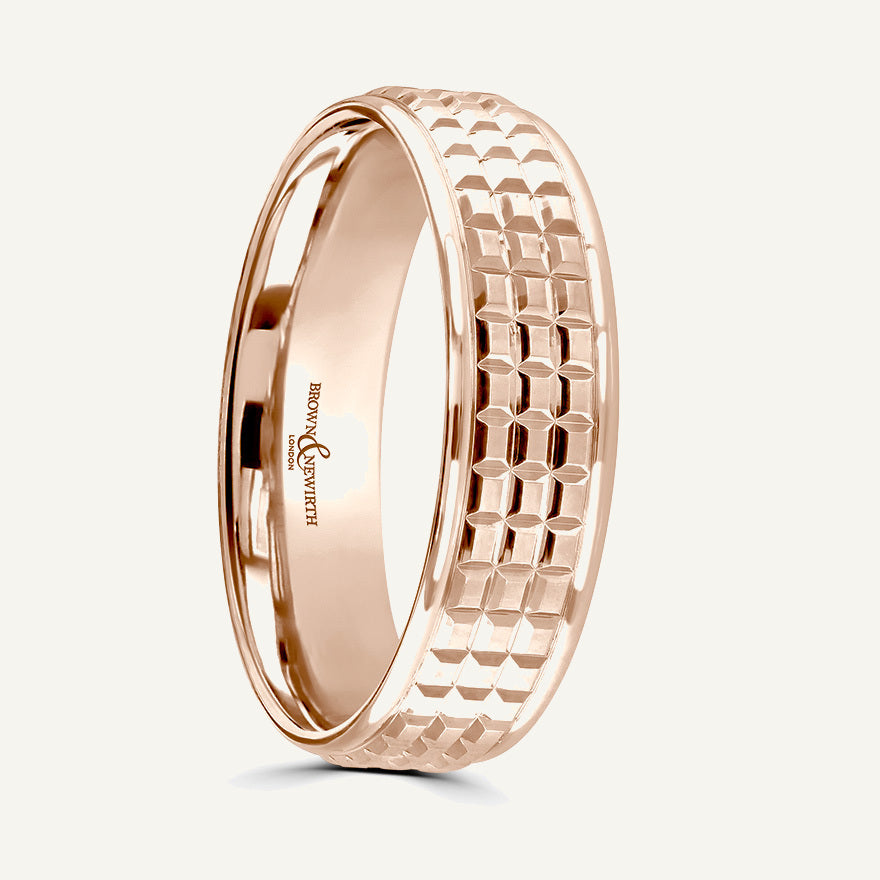 P2037 Flat Court Patterned Wedding Ring
