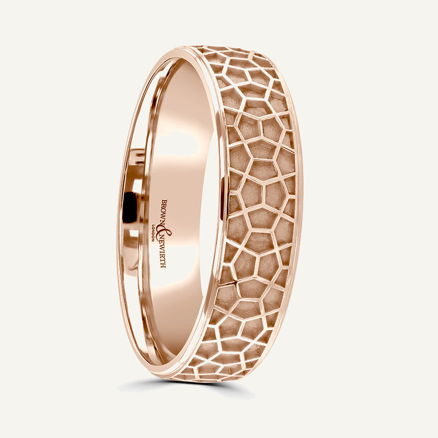 P2042 Modern Court Patterned Wedding Ring