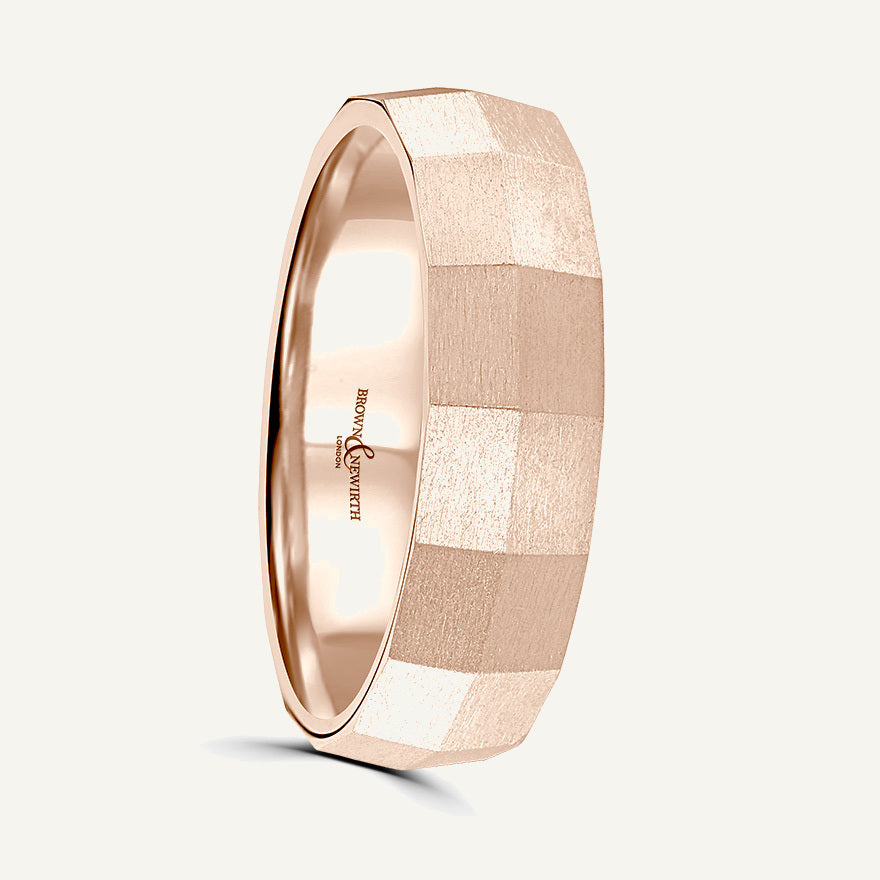 P2045 Classic Court Patterned Wedding Ring