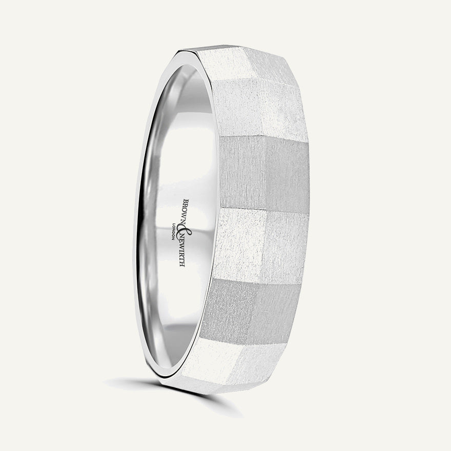P2045 Classic Court Patterned Wedding Ring