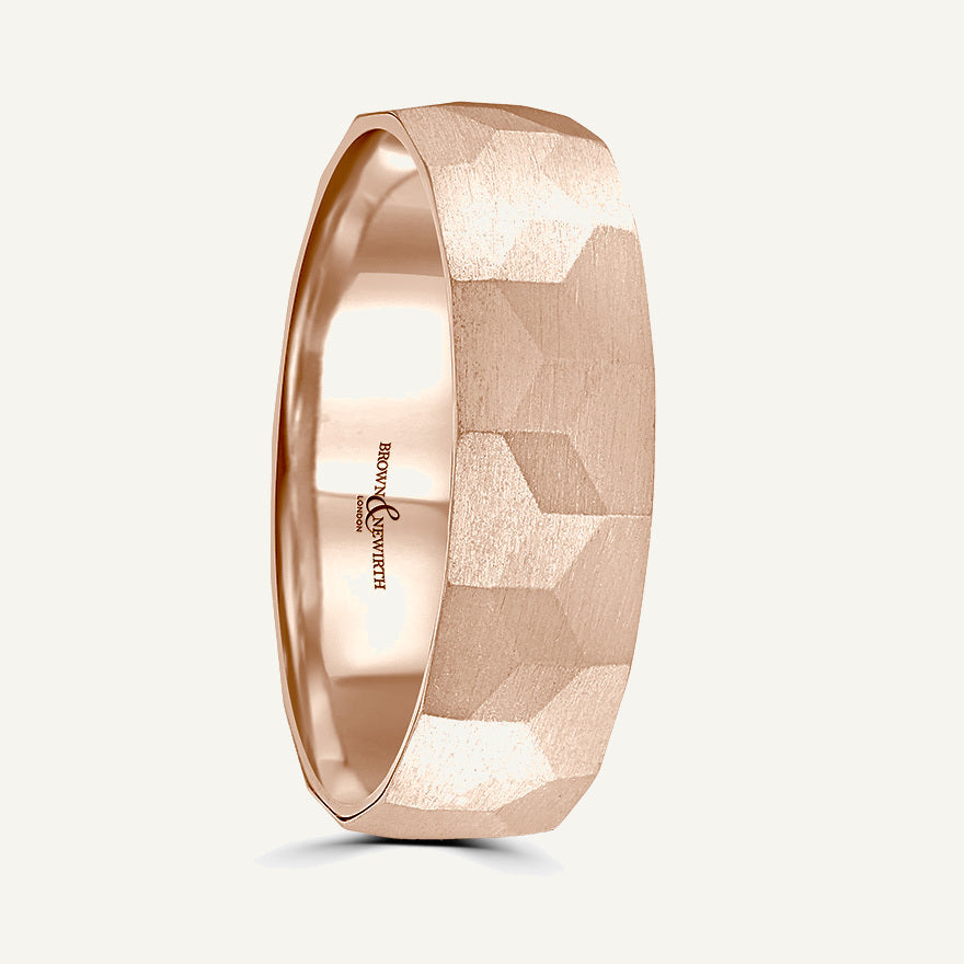 P2046 Classic Court Patterned Wedding Ring