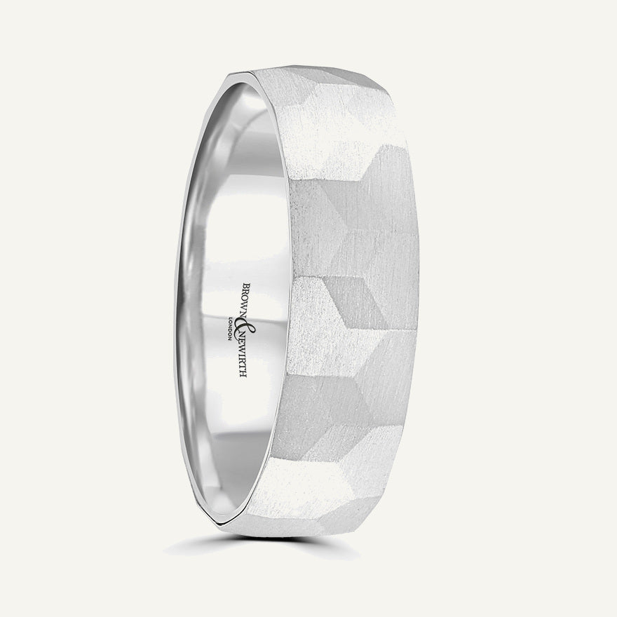 P2046 Classic Court Patterned Wedding Ring