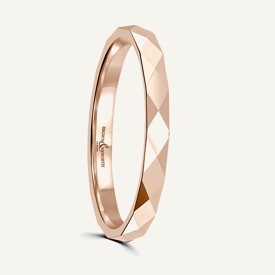 P2047P Classic Court Patterned Wedding Ring