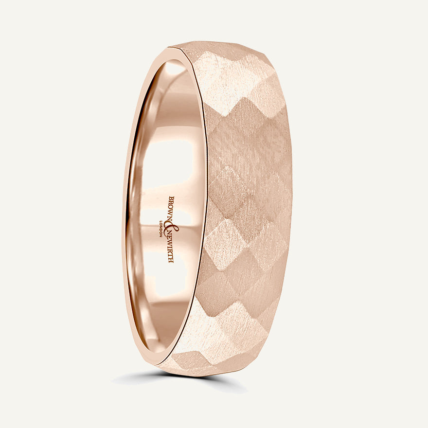 P2047 Classic Court Patterned Wedding Ring