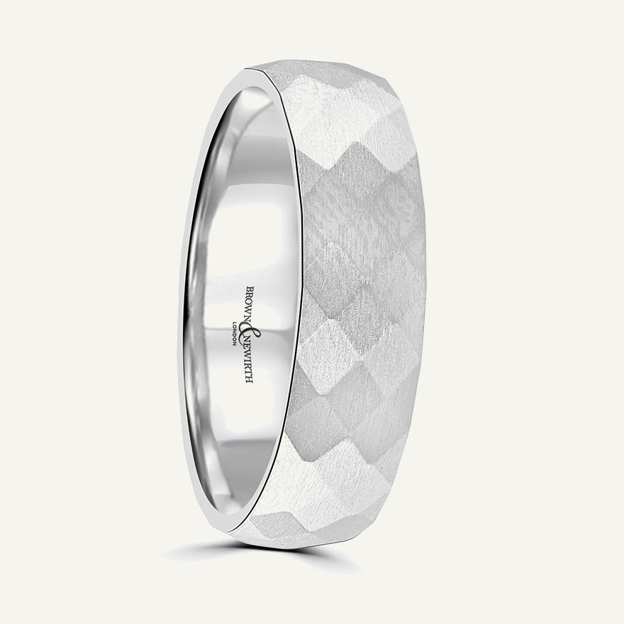P2047 Classic Court Patterned Wedding Ring