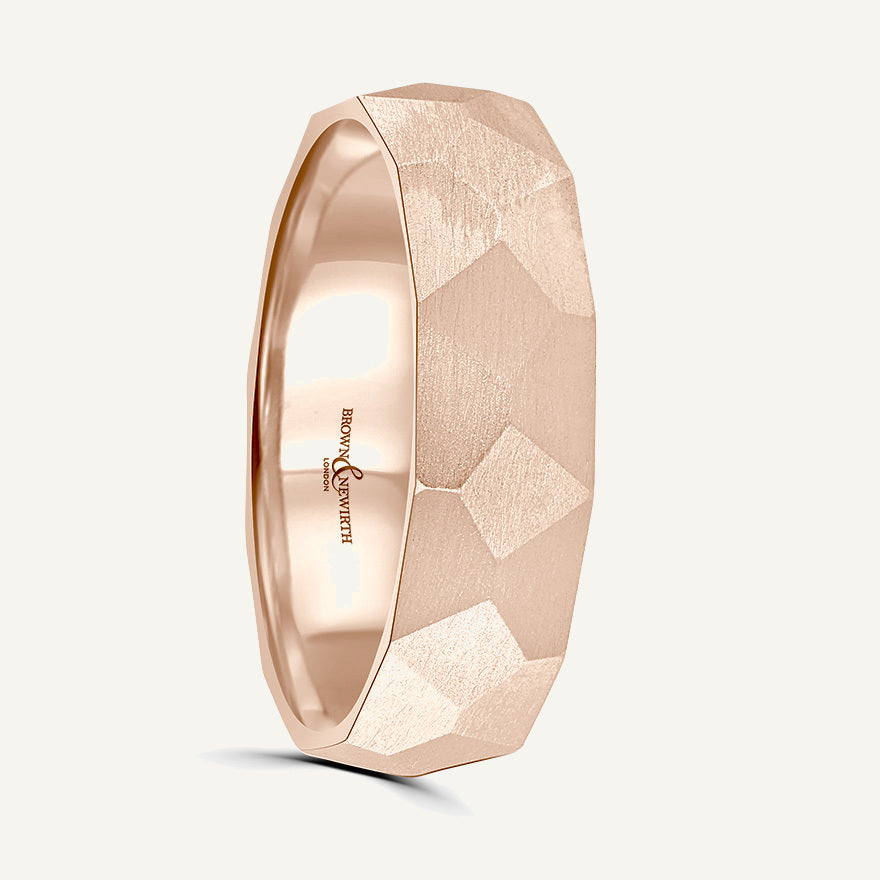 P2048 Classic Court Patterned Wedding Ring