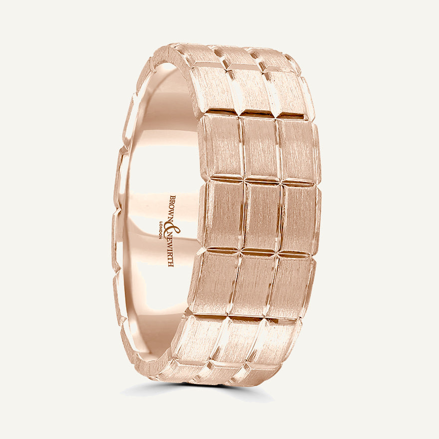 P2049 Flat Court Patterned Wedding Ring