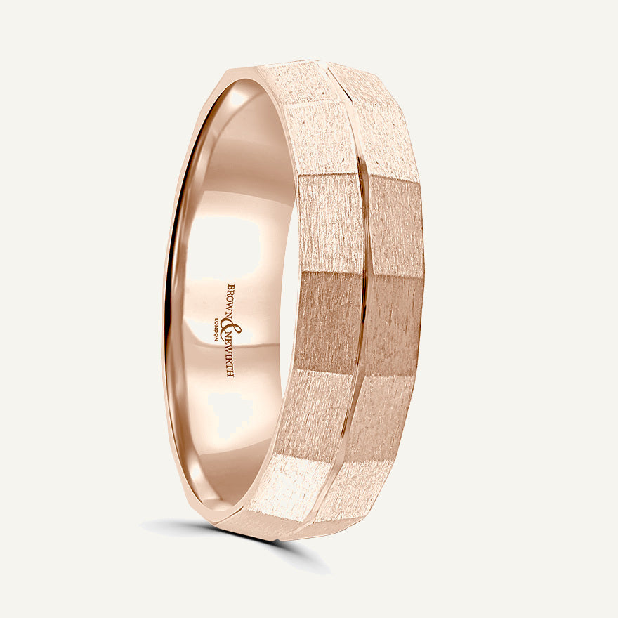 P2050 Classic Court Patterned Wedding Ring