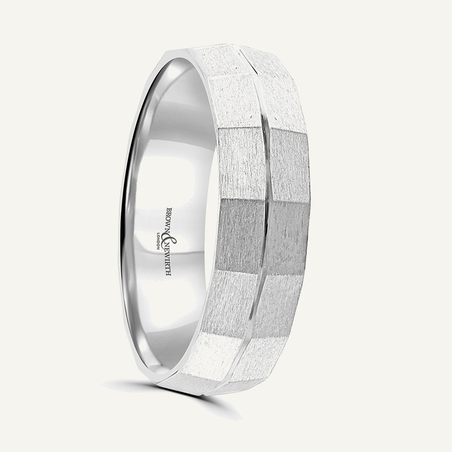 P2050 Classic Court Patterned Wedding Ring