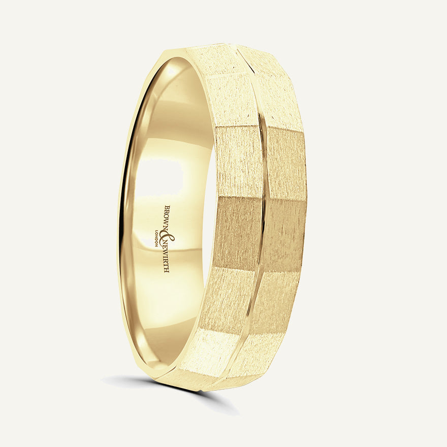 P2050 Classic Court Patterned Wedding Ring