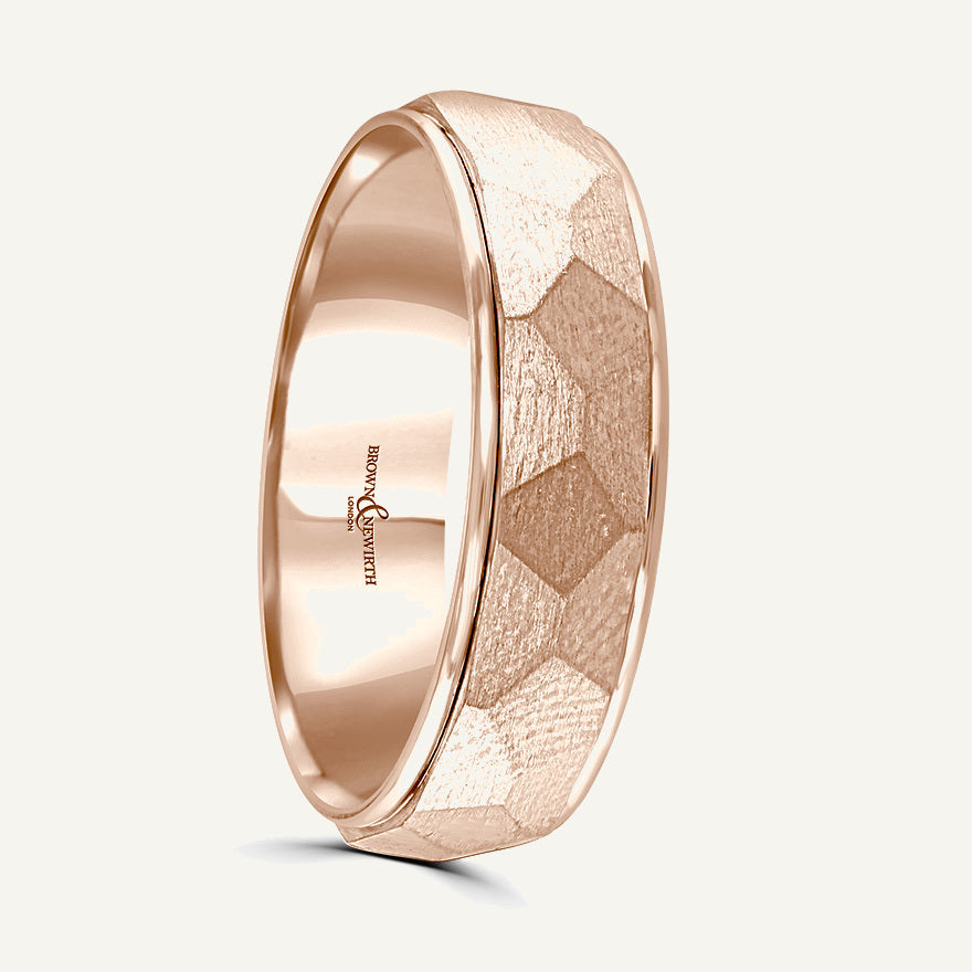 P2053 Classic Court Patterned Wedding Ring