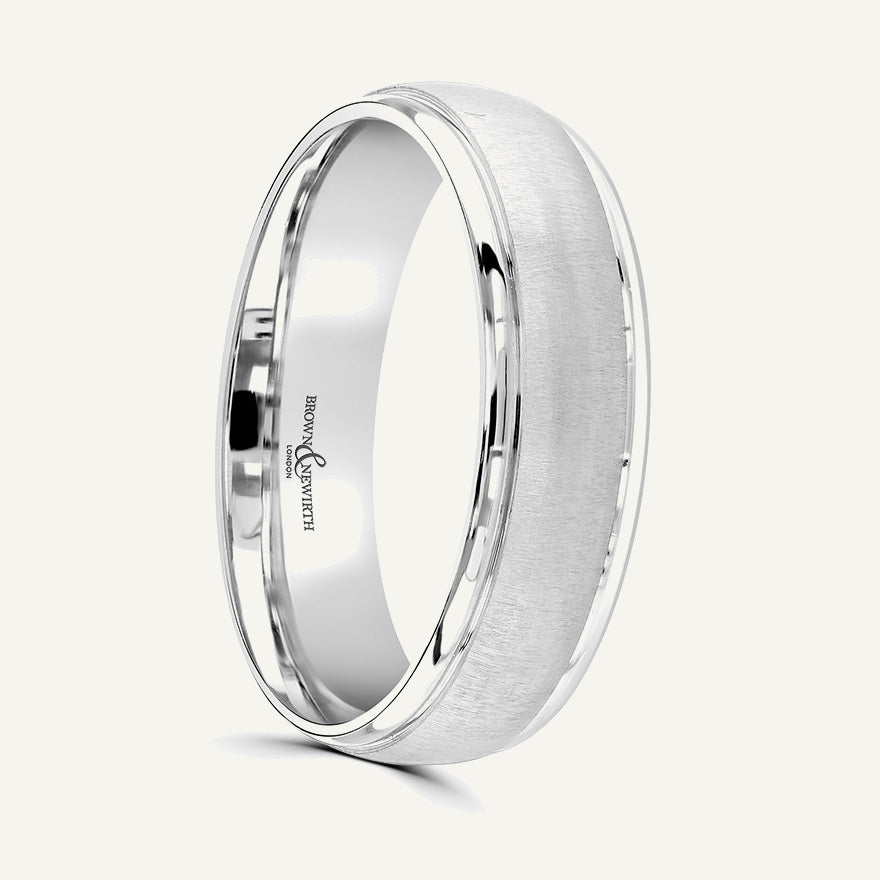 P439 Classic Court Patterned Wedding Ring