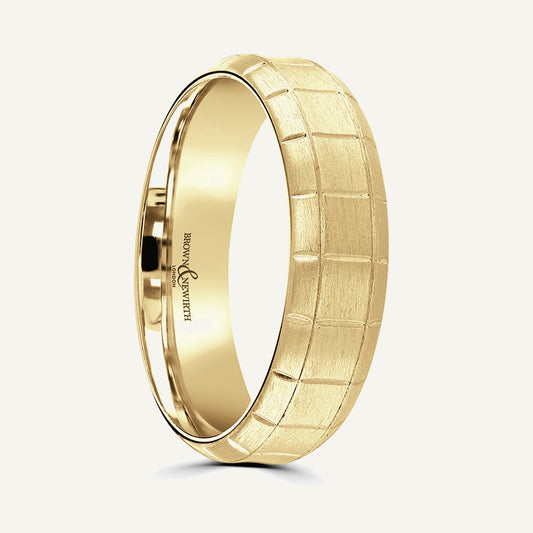 P574 Softened Court Patterned Wedding Ring