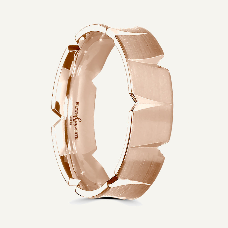 P592 Flat Court Patterned Wedding Ring