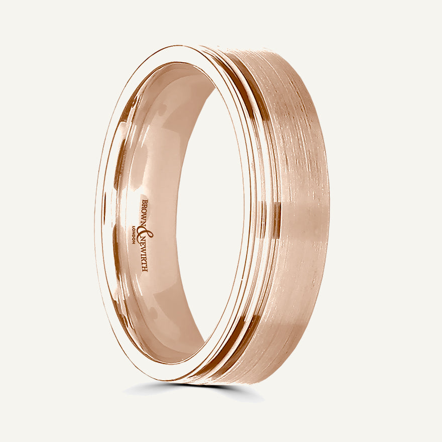 P596 Flat Court Patterned Wedding Ring
