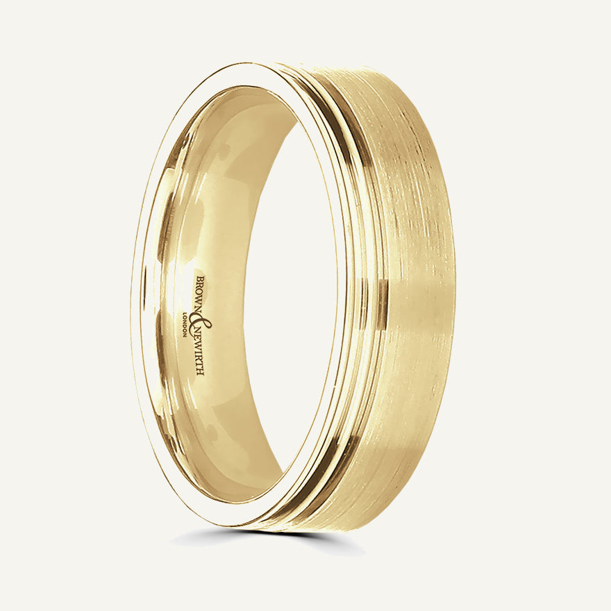 P596 Flat Court Patterned Wedding Ring