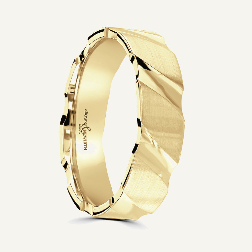 P646 Flat Court Patterned Wedding Ring