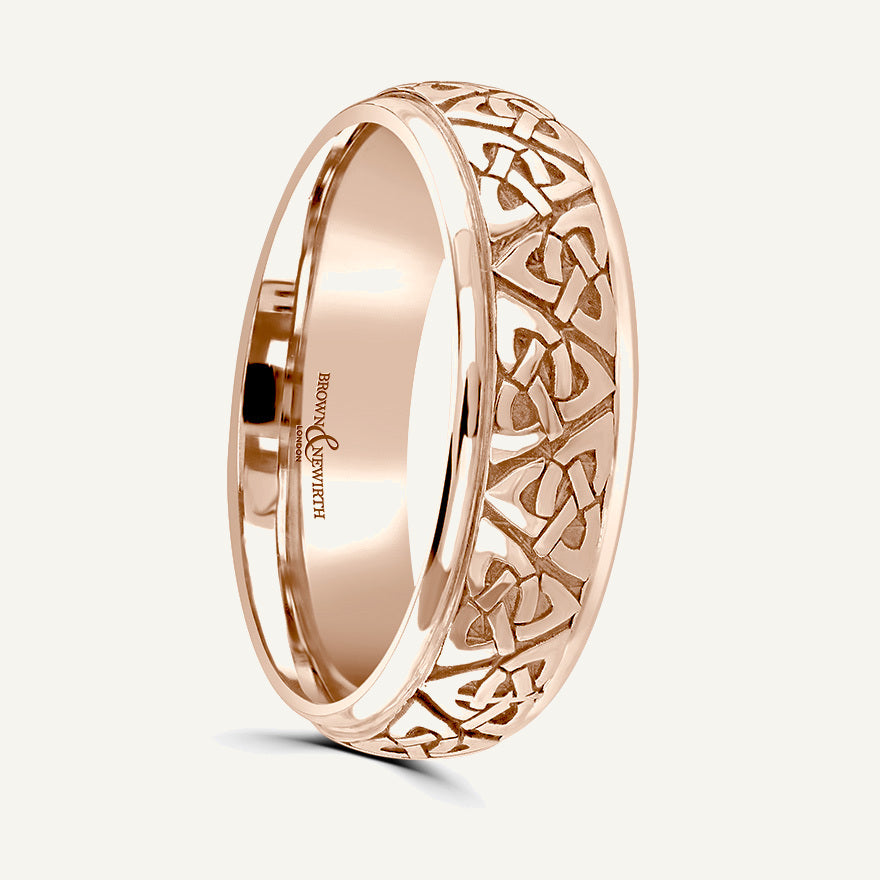 P680 Classic Court Patterned Wedding Ring