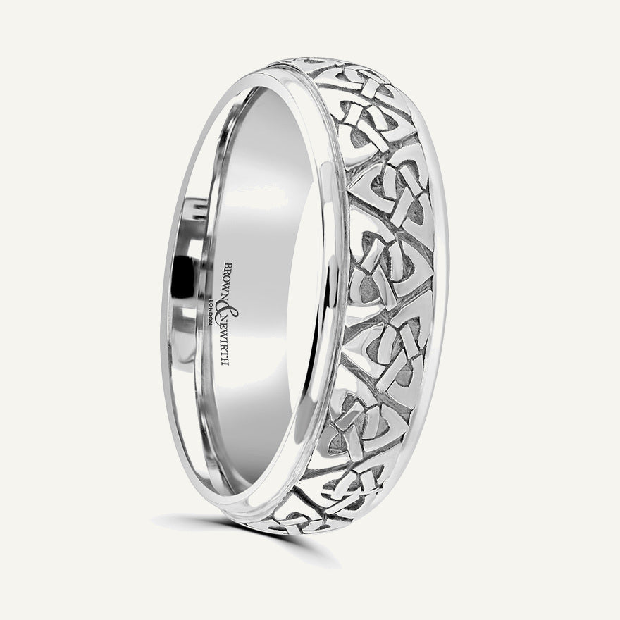 P680 Classic Court Patterned Wedding Ring