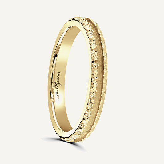 P803 D-Shape Patterned Wedding Ring