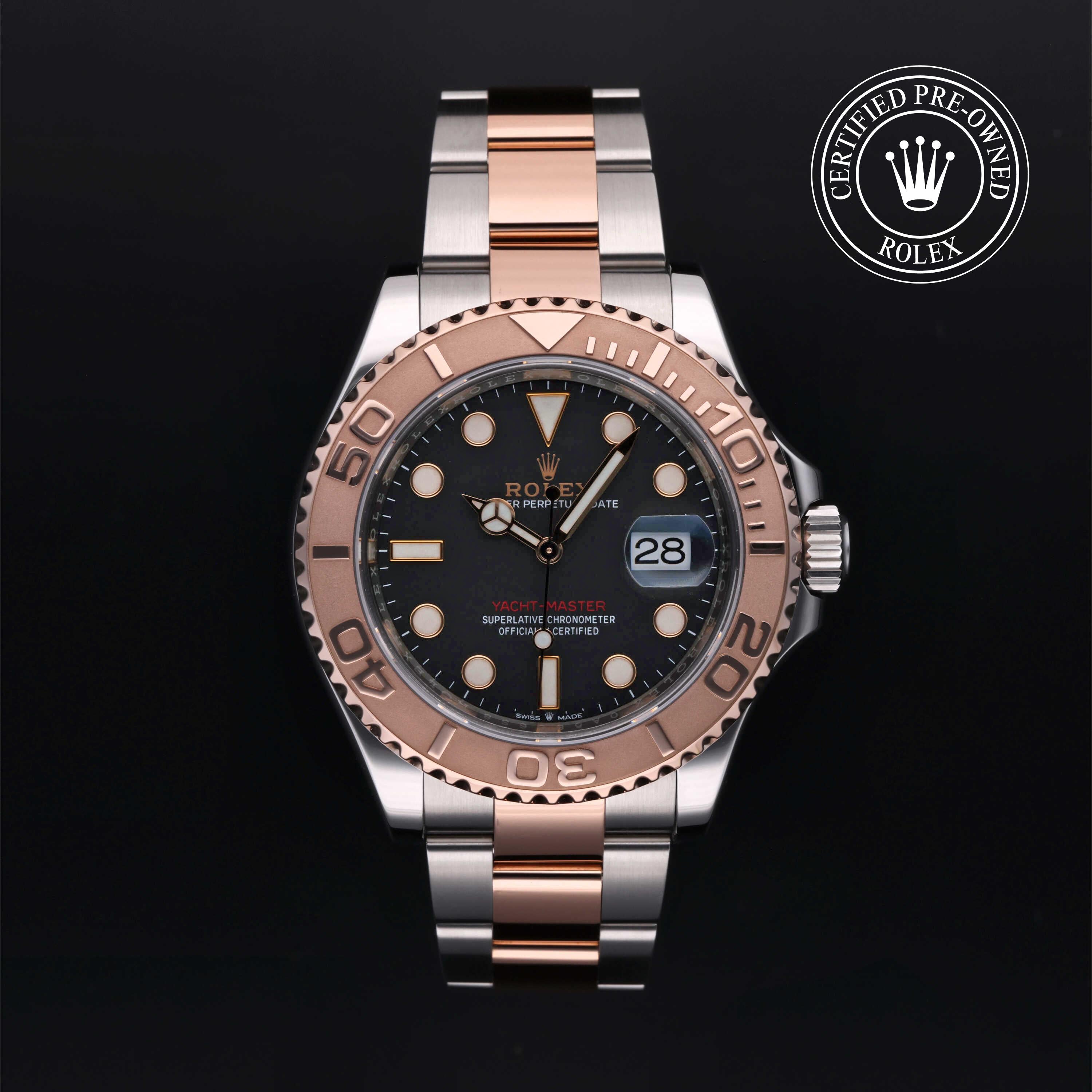 Rolex Certified Pre-Owned Yacht-Master 40mm in Oystersteel and Everose gold, featuring an intense black dial, rotatable bezel and Oyster bracelet.