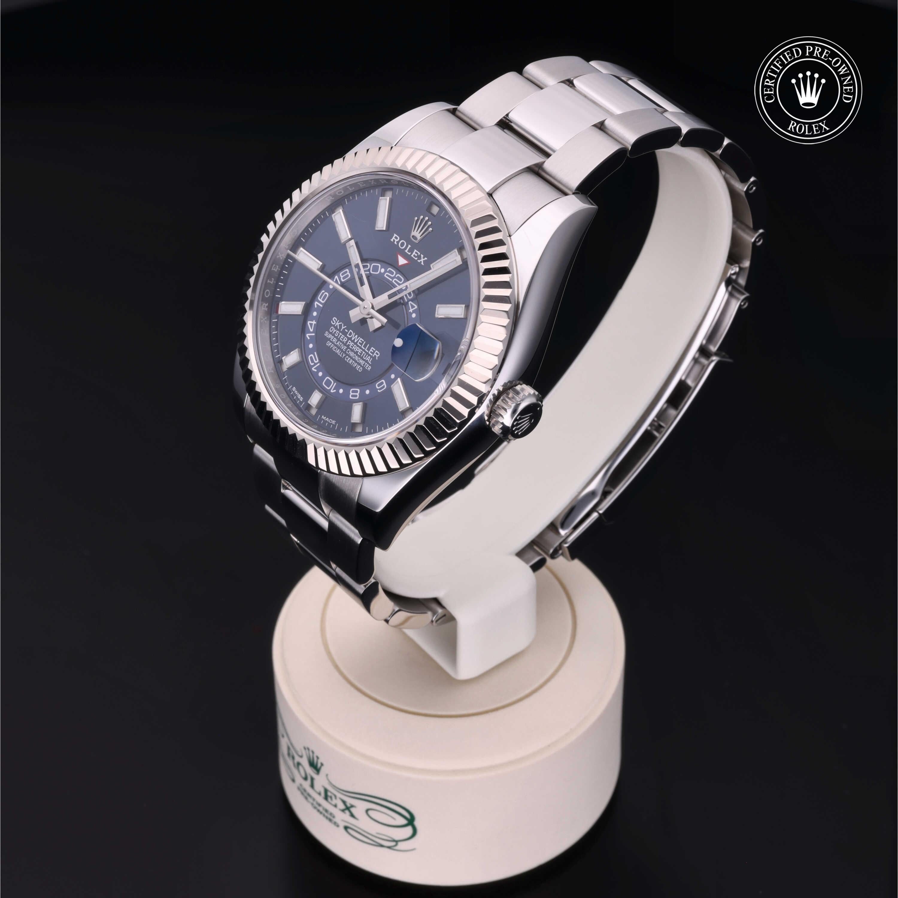 Rolex Sky-Dweller 42 - 360° view