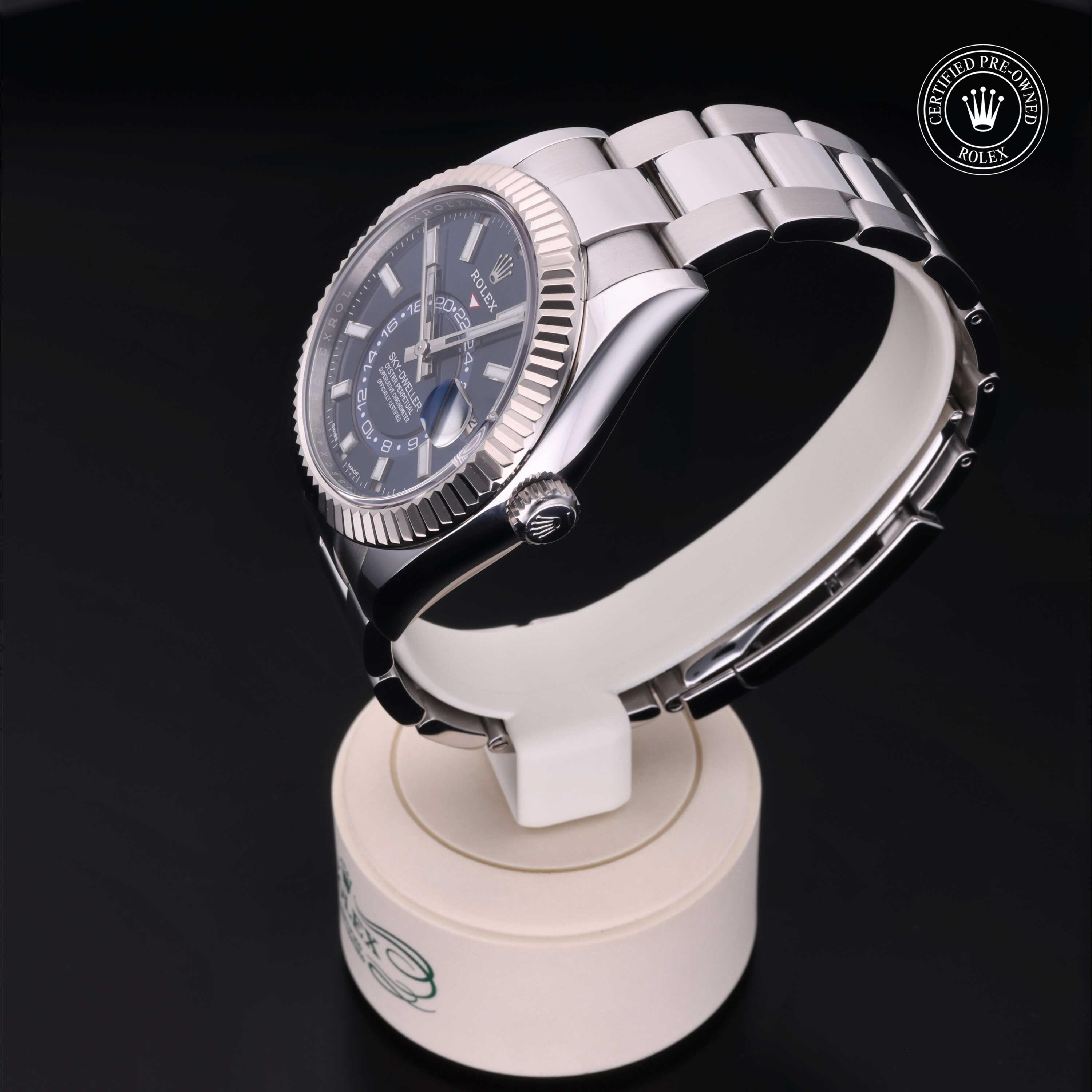 Rolex Sky-Dweller 42 - 360° view