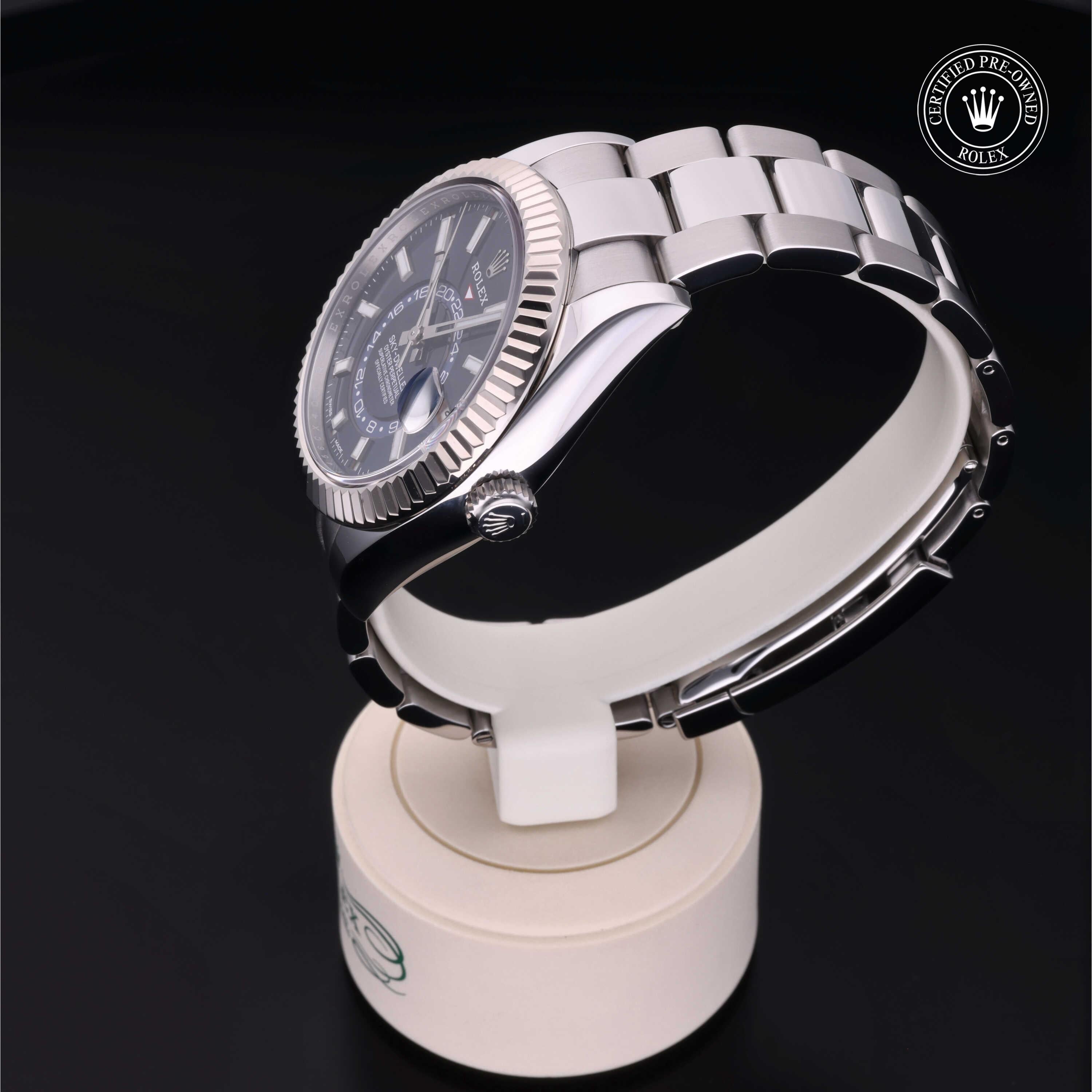 Rolex Sky-Dweller 42 - 360° view