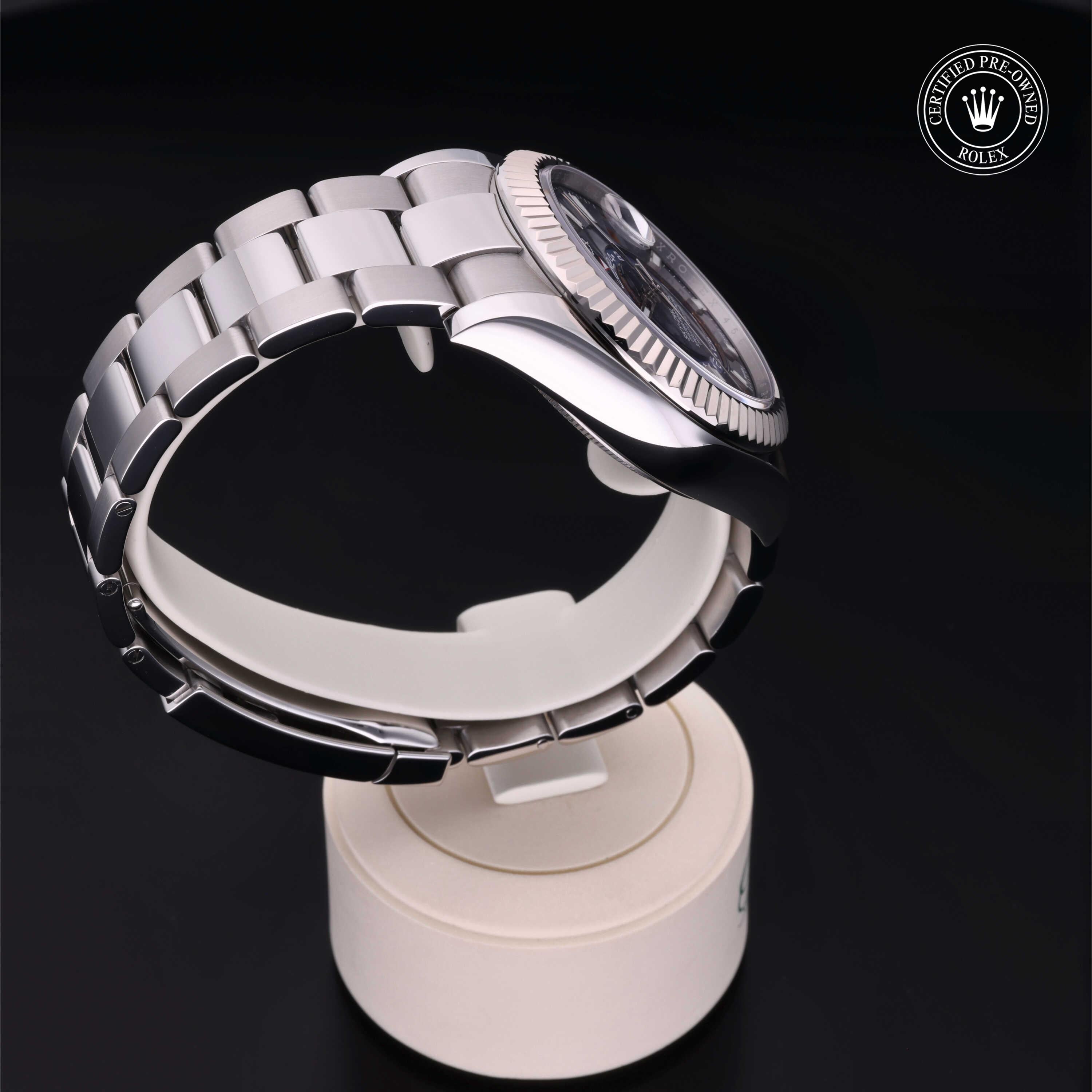 Rolex Sky-Dweller 42 - 360° view