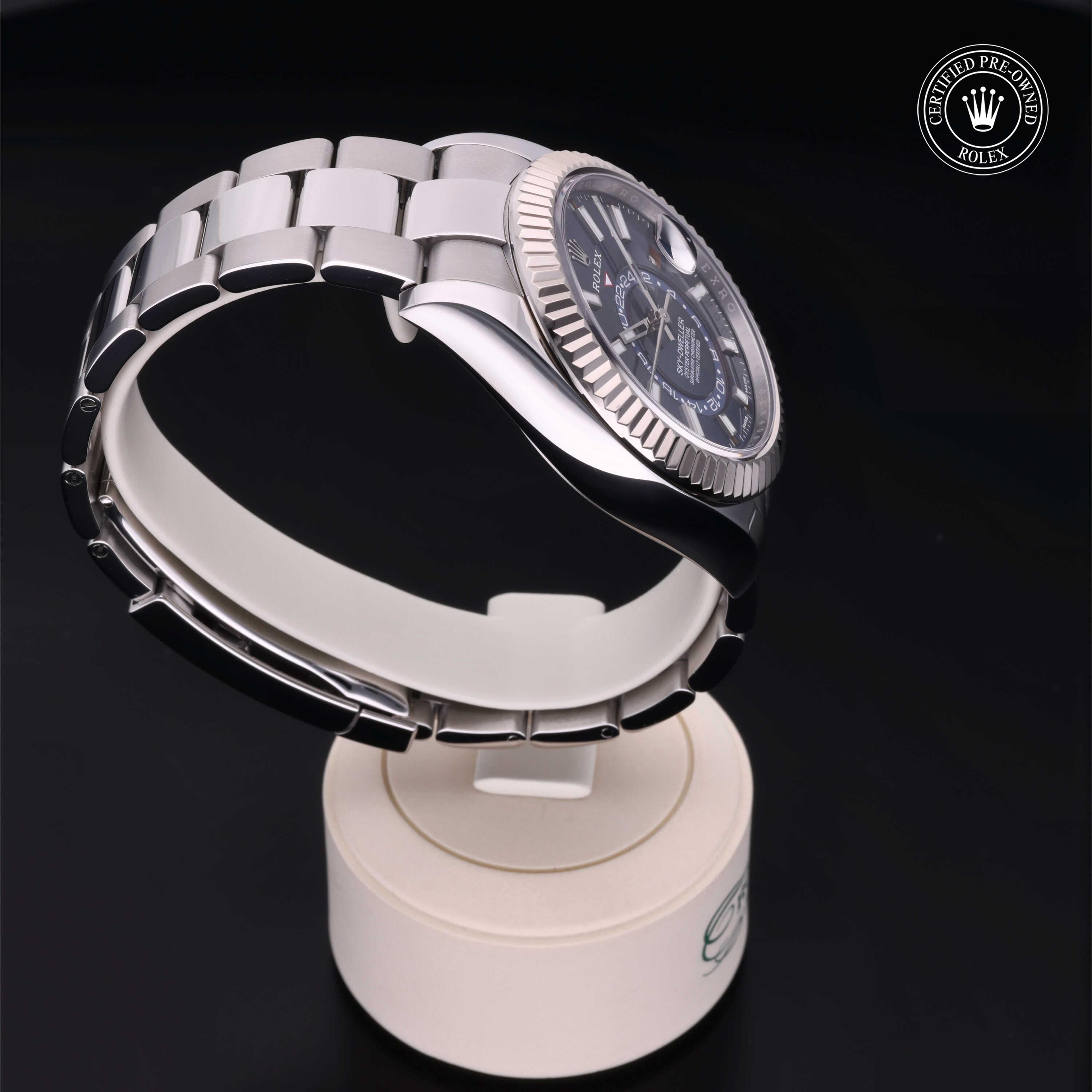 Rolex Sky-Dweller 42 - 360° view