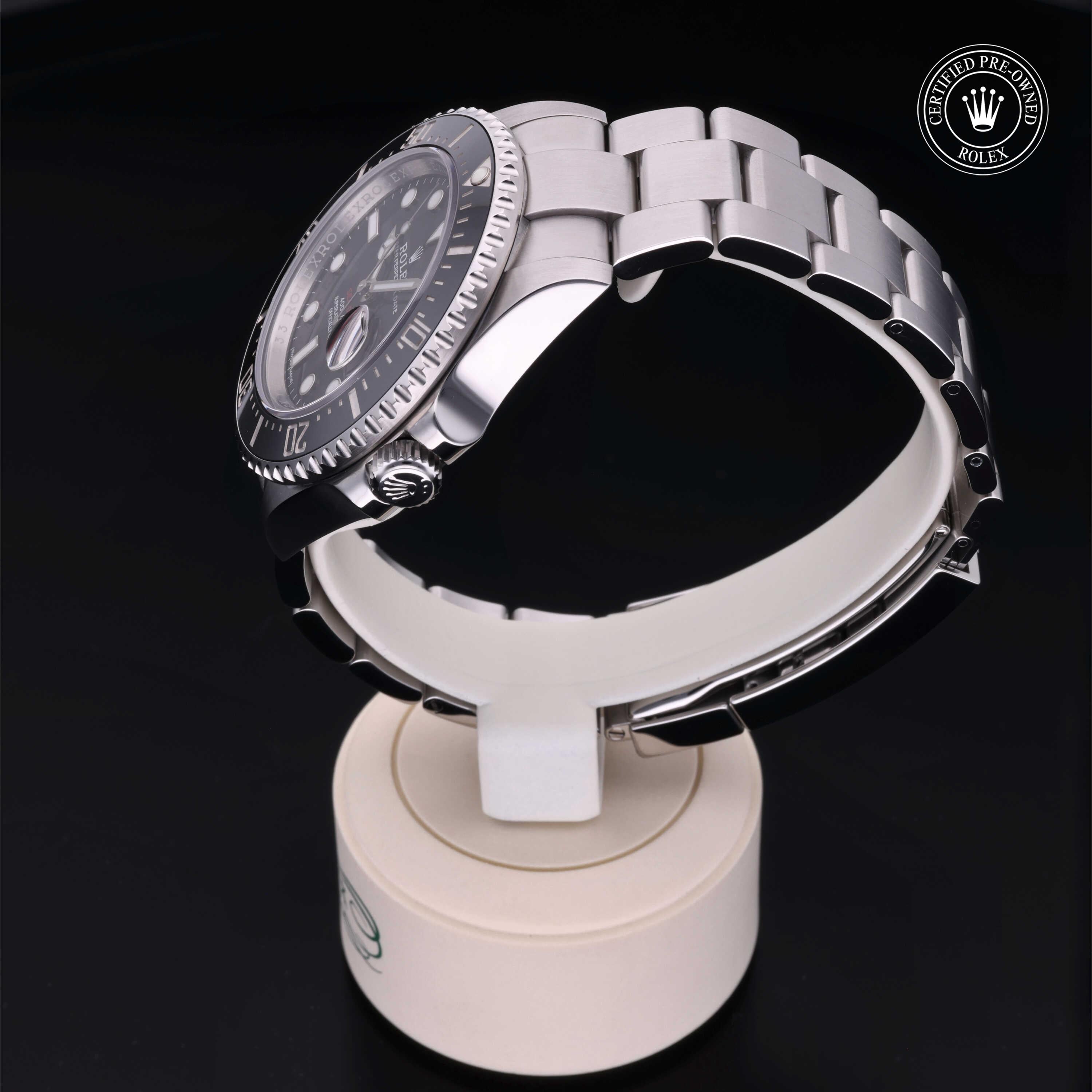 Rolex Sea-Dweller 43 - 360° view