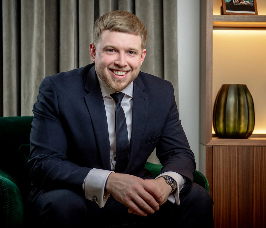 SHOWROOM MANAGER: GEORGE