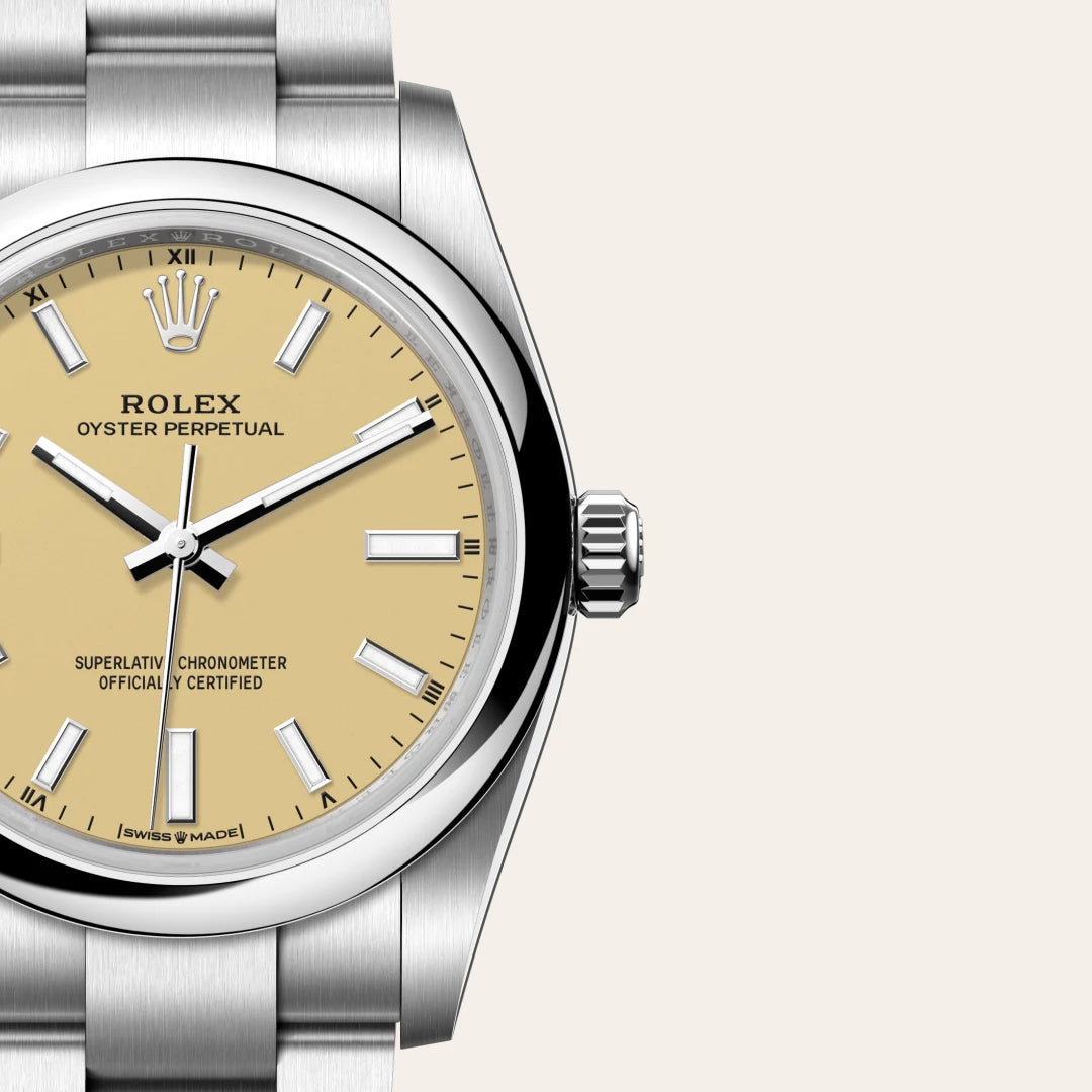 Rolex Oyster Perpetual 34 in Oystersteel with a Beige dial, Domed bezel, Oyster, three-piece solid links bracelet