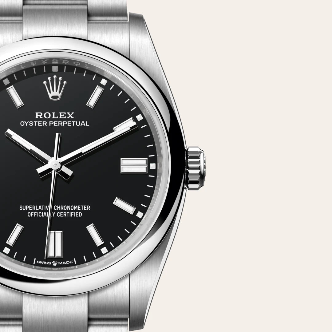 Rolex Oyster Perpetual 36 in Oystersteel with a Black dial, Domed bezel, Oyster, three-piece solid links bracelet