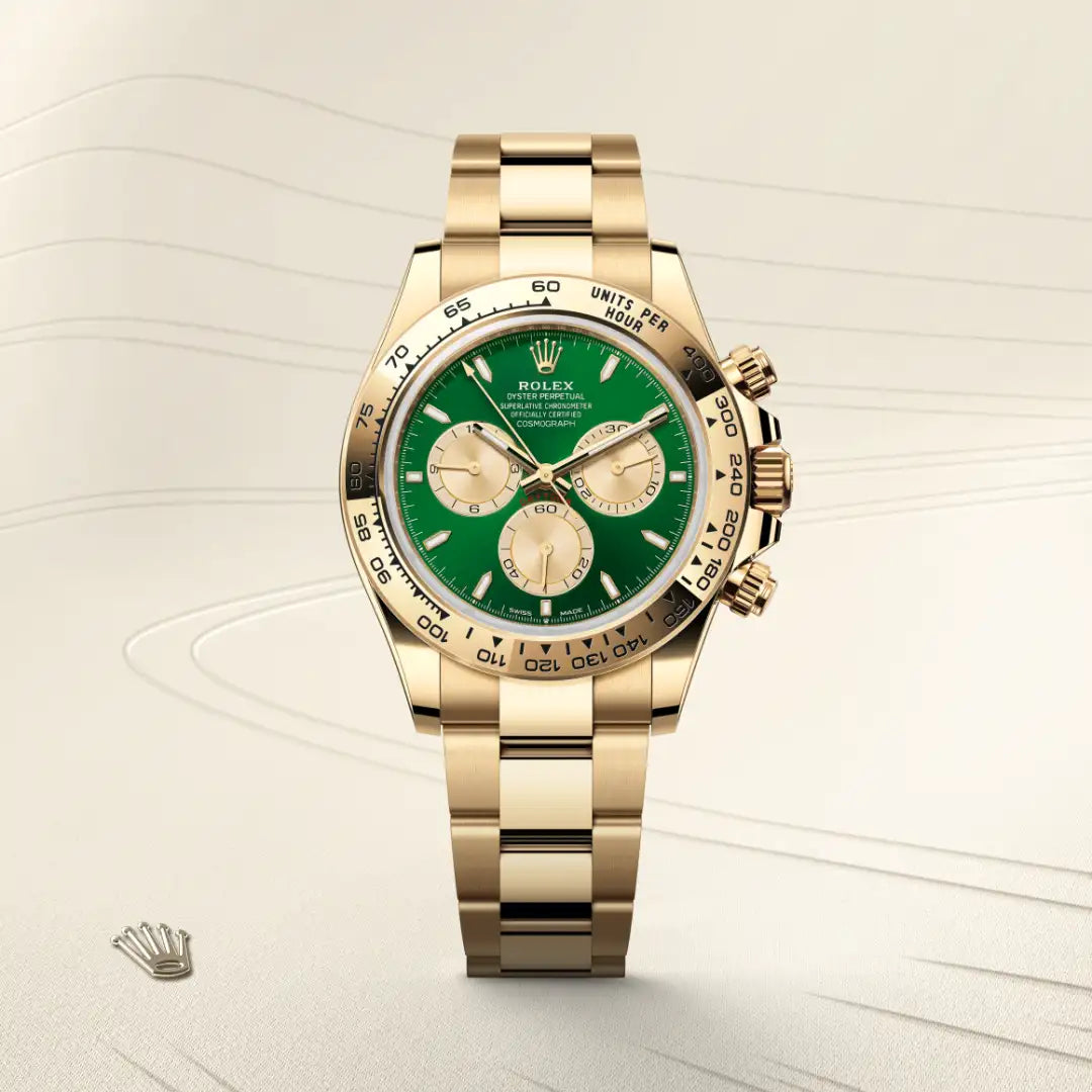 Rolex Cosmograph Daytona in 18 ct yellow gold with a Bright green and golden dial, Fixed, with engraved tachymetric scale, in 18 ct yellow gold bezel, Oyster, three-piece solid links bracelet