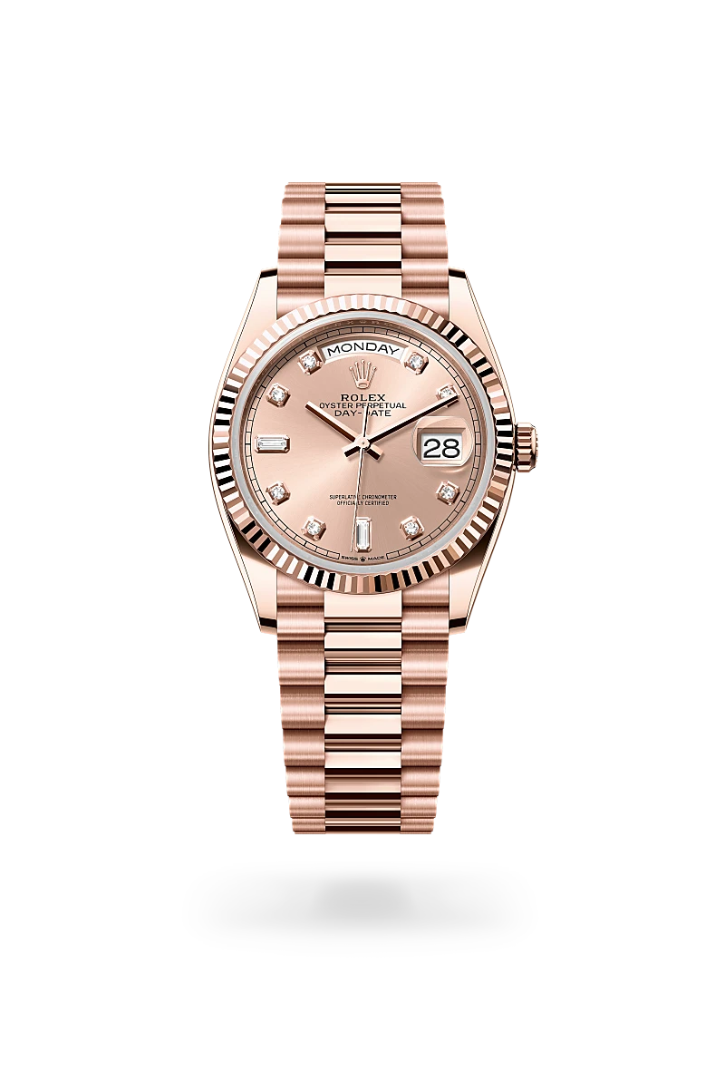 Rolex Day-Date 36 in 18 ct Everose gold with a Rosé-colour set with diamonds dial, Fluted bezel, President, semi-circular three-piece links bracelet