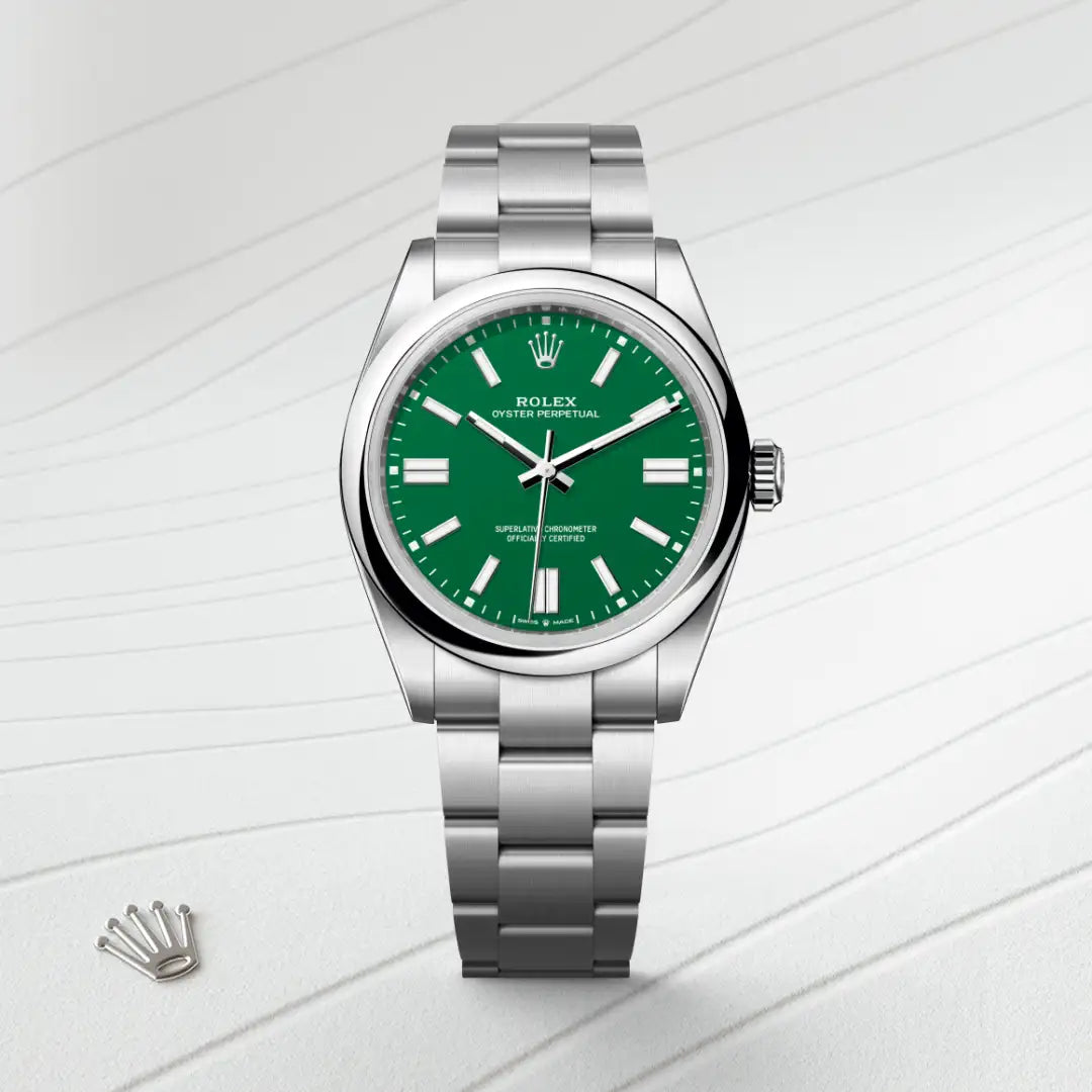 Rolex Oyster Perpetual 41 in Oystersteel with a Green dial, Domed bezel, Oyster, three-piece solid links bracelet