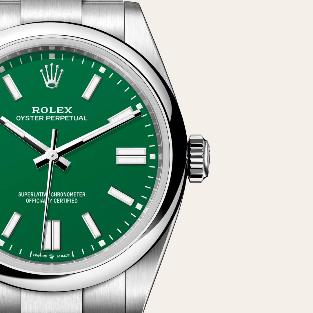 Rolex Oyster Perpetual 41 in Oystersteel with a Green dial, Domed bezel, Oyster, three-piece solid links bracelet